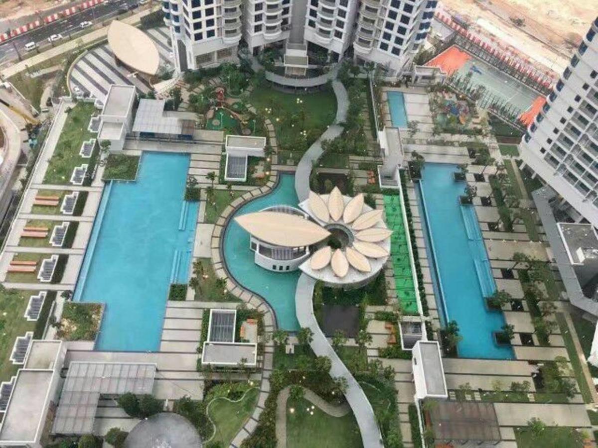 Seaview High Floor Teega Suite At Puteri Harbour Nusajaya  Exterior foto